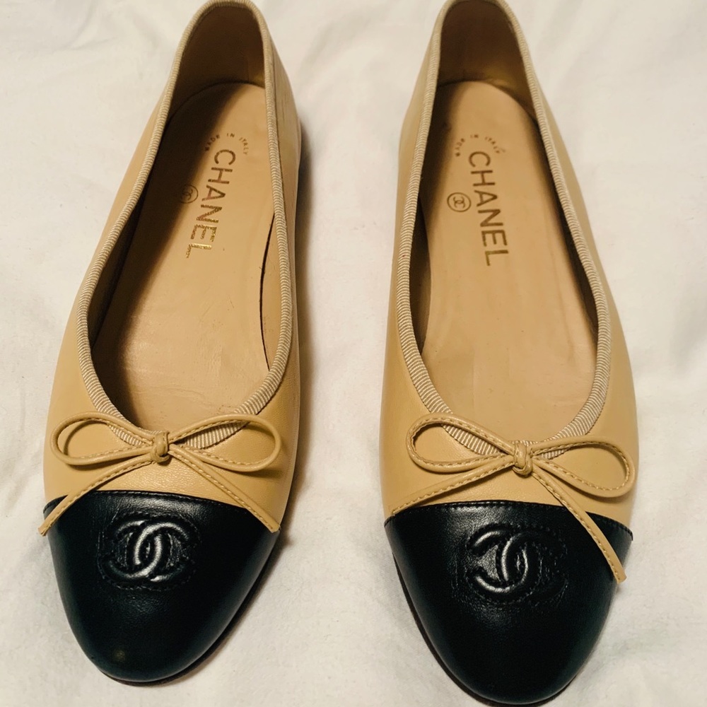 Chanel Beige Black Lambskin Ballerina Flat.